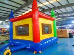 Crayon Jumping Castle - Image 4
